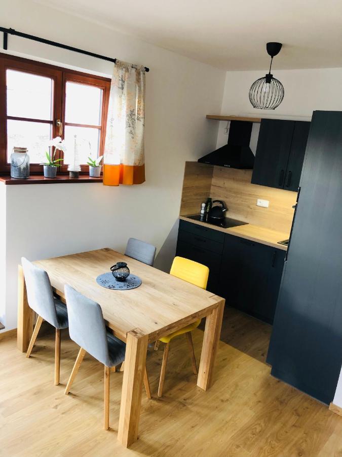 Apartman Kasperky Касперске Хори Екстериор снимка